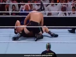 WWE Crown Jewel: Brock Lesner ने फिर मचाया आतंक, 2 मिनट में ऐसे खत्म किया Match, देखें Video WWE Crown Jewel: Brock Lesner ने फिर मचाया आतंक, 2 मिनट में ऐसे खत्म किया Match, देखें Video