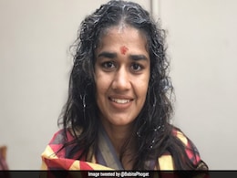 दंगल गर्ल Babita Phogat ने शेयर की शादी की पहली रस्म की तस्वीरें, देखिए Photos दंगल गर्ल Babita Phogat ने शेयर की शादी की पहली रस्म की तस्वीरें, देखिए Photos