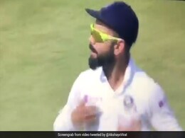 IND vs BAN: विराट कोहली ने भीड़ को किया ऐसा इशारा, शमी ने फिर कर दिखाया ये कारनामा- देखें Video IND vs BAN: विराट कोहली ने भीड़ को किया ऐसा इशारा, शमी ने फिर कर दिखाया ये कारनामा- देखें Video