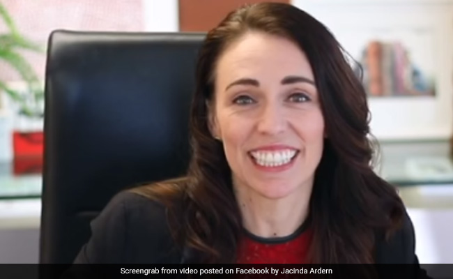 भूकंप आने के बाद भी टीवी चैनल को इंटरव्यू देती रहीं न्यूजीलैंड की प्रधानमंत्री, सोशल मीडिया पर लोग हुए फैन... देखें Video