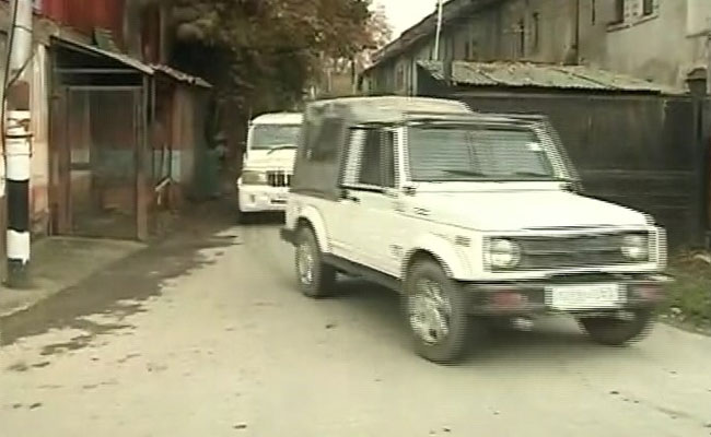 J&K Cops Respond After Mehbooba Mufti's Daughter Tweets About Manhandling