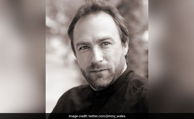 Wikipedia Founder's 'Strawberry iMac', Used 20 Years Ago, Up For Auction