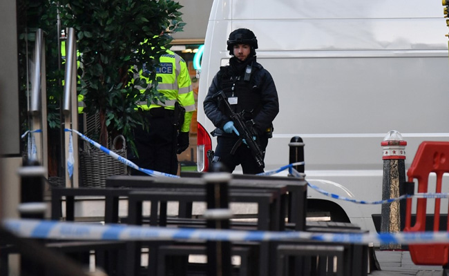 2 Killed, Several Injured After 'Terror-Related' Stabbing Near London Bridge