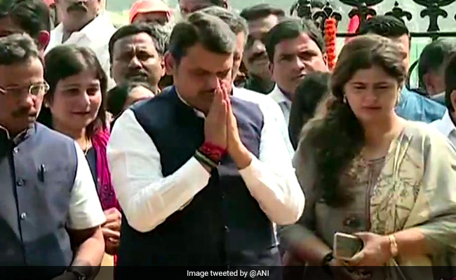 Slogans Raised Against Devendra Fadnavis At Bal Thackeray Memorial Event
