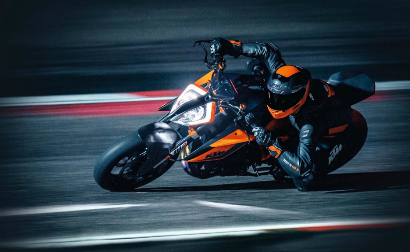 2020 KTM 1290 Super Duke R Test Video Released