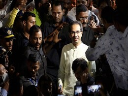 महाराष्ट्र CM शपथ ग्रहण समारोह: उद्धव ठाकरे के साथ छह मंत्री भी लेंगे शपथ, NCP के 16, शिवसेना के 15 और कांग्रेस के होंगे 12 मंत्री महाराष्ट्र CM शपथ ग्रहण समारोह: उद्धव ठाकरे के साथ छह मंत्री भी लेंगे शपथ, NCP के 16, शिवसेना के 15 और कांग्रेस के होंगे 12 मंत्री