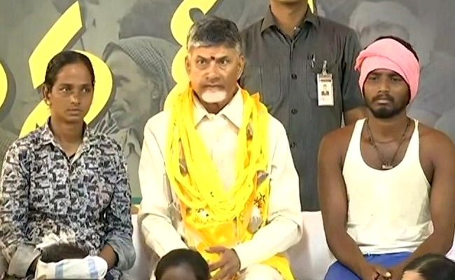 Chandrababu Naidu Demands Free Sand Policy, Sits For 12-Hour Fast
