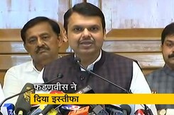 शिवसेना पर बिफरे फडणवीस, कहा- पीएम मोदी और शाह के खिलाफ अपमानजनक टिप्पणी हुई शिवसेना पर बिफरे फडणवीस, कहा- पीएम मोदी और शाह के खिलाफ अपमानजनक टिप्पणी हुई