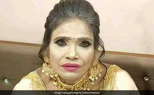 सज-धज कर रैंप वॉक कर रही थीं रानू मंडल, सोशल मीडिया पर हो गई Memes की बरसात...देखें Video