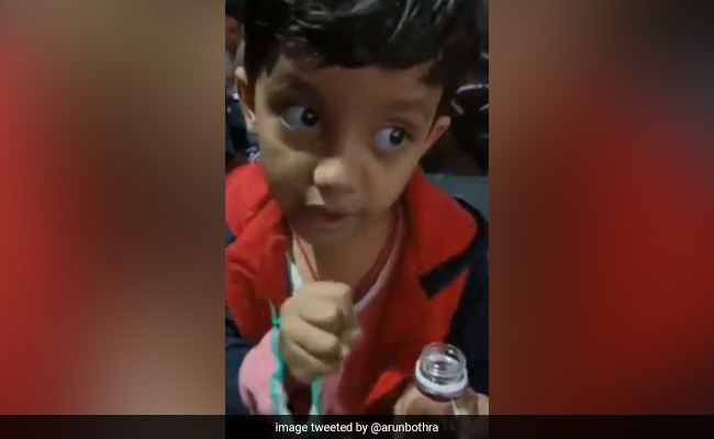 रोज-रोज स्कूल जाने से परेशान हुई लड़की, पूछा क्या कहना है पीएम मोदी को, बोली- 'एक बार हराना पड़ेगा...' देखें VIDEO