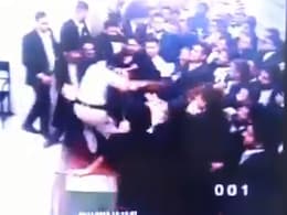 दिल्ली के तीस हजारी कोर्ट में वकीलों और पुलिसकर्मियों के बीच क्यों हुई मारपीट?  दिल्ली के तीस हजारी कोर्ट में वकीलों और पुलिसकर्मियों के बीच क्यों हुई मारपीट?