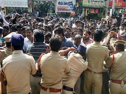 Protesters Clash With Police Over Gang-Rape, Murder Of Telangana Vet Protesters Clash With Police Over Gang-Rape, Murder Of Telangana Vet
