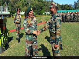Army Chief Meets Troops At Northern Command Headquarters In J&K Army Chief Meets Troops At Northern Command Headquarters In J&K