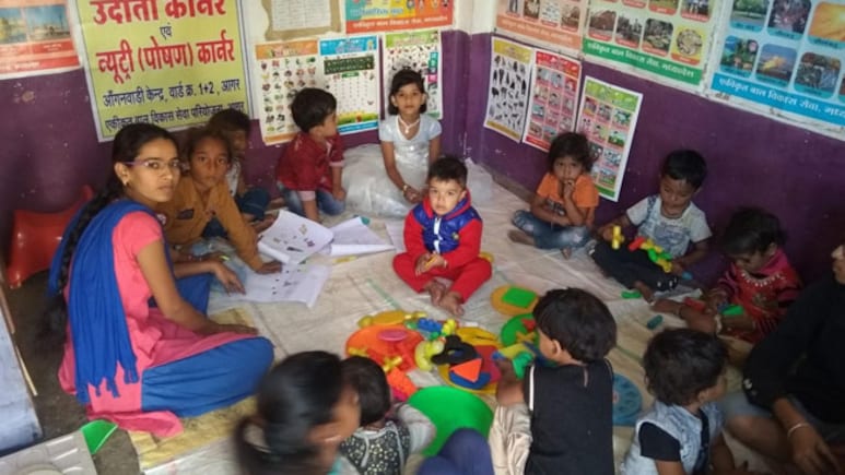 10वीं, 12वीं पढ़ी-लिखी महिलाओं के लिए 9895 पदों पर सरकारी नौकरी, नहीं देनी होगी कोई भी परीक्षा
