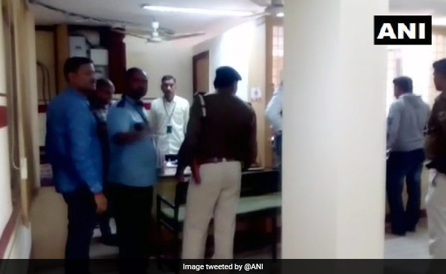 बिहार के हाजीपुर में सनसनीखेज वारदात, डकैतों ने दिनदहाड़े 55 किलोग्राम सोना लूटा