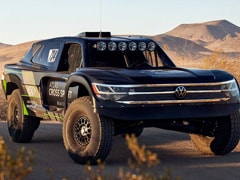 2019 LA Auto Show: Volkswagen Atlas Cross Sport R Race Truck Showcased