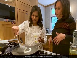 Mindy Kaling And Kamala Harris Share Love For This Indian Dish. Can You Guess? Mindy Kaling And Kamala Harris Share Love For This Indian Dish. Can You Guess?
