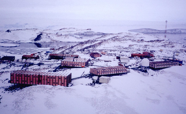 These Researchers Are Stranded In Antarctica. Help Is Finally On The Way.