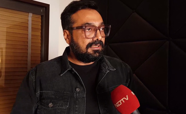 अनुराग कश्यप को ट्विटर यूजर ने कहा 'नक्सली' तो डायरेक्टर ने लगाई फटकार, बोले- इसका मतलब बता दे भाई...