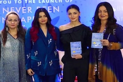 Alia Bhatt And Family At Shaheen Bhatt's Book Launch Alia Bhatt And Family At Shaheen Bhatt's Book Launch