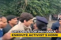 Video Of How Priyanka Gandhi Vadra Was Stopped By UP Cops Video Of How Priyanka Gandhi Vadra Was Stopped By UP Cops