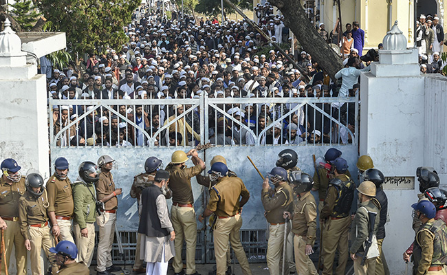 Protests At University In Lucknow, Cops Ask Students To Remain Inside