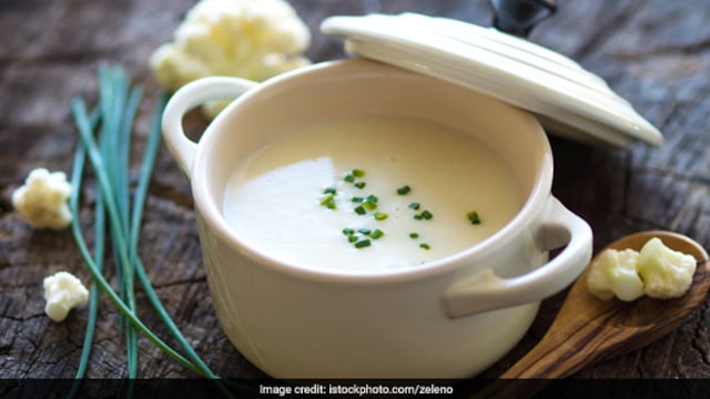 Pooja Malhotra has dropped a video demonstrating how to make garlicky cauliflower soup