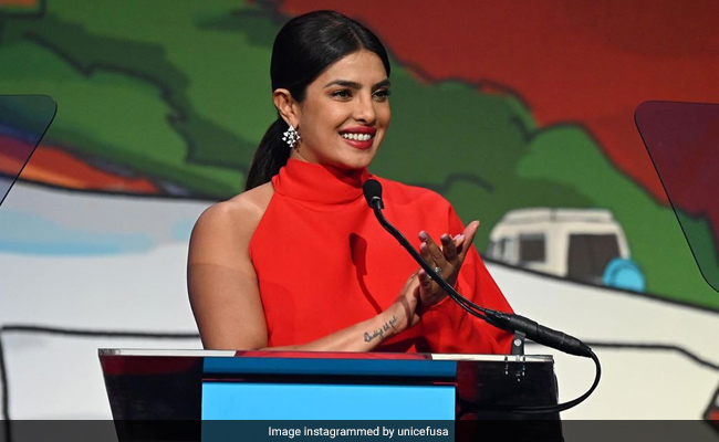 Priyanka Chopra Receives Humanitarian Award At The 15th UNICEF Snowflake Ball