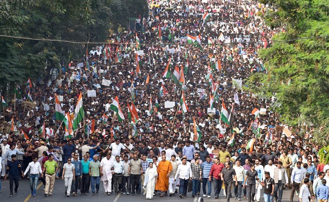 नागरिकता कानून का विरोध: बंगाल में जनजीवन हुआ सामान्य, कुछ इलाकों में हुई इंटरनेट बहाली