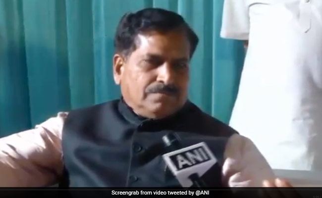 मोदी सरकार के मंत्री बोले- 'सार्वजनिक संपत्ति को नुकसान पहुंचाने वालों को देखते ही गोली मारो'