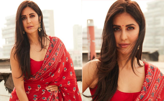 Lady In Red Katrina Kaif Dazzles All In A Block Printed <i>Saree</i>