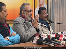 सहारनपुर के सांसद ने गिरिराज सिंह पर साधा निशाना, कहा- अगर दारुल उलूम देवबंद न होता तो... सहारनपुर के सांसद ने गिरिराज सिंह पर साधा निशाना, कहा- अगर दारुल उलूम देवबंद न होता तो...