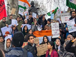 <i>"Azadi"</i> Slogans, Posters At Citizenship Protests At Mahatma Gandhi statue in London <i>"Azadi"</i> Slogans, Posters At Citizenship Protests At Mahatma Gandhi statue in London