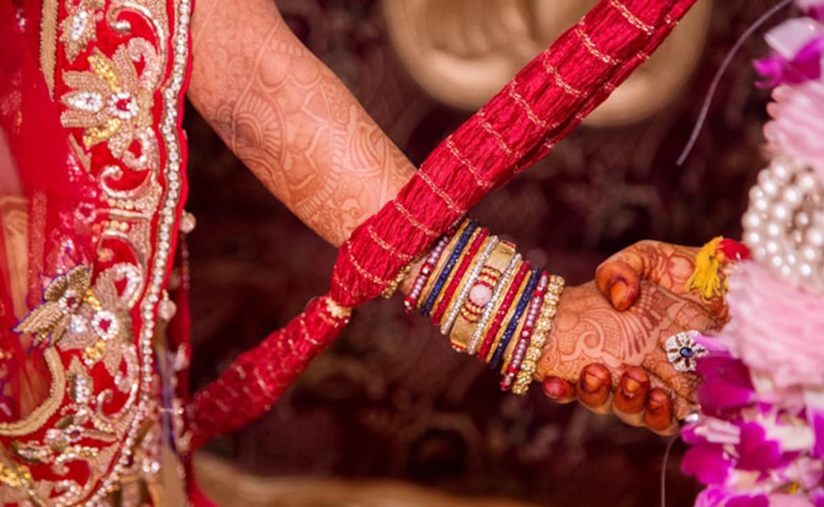 Madhya Pradesh Village To Boycott Families Whose Children Marry By Choice