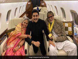Abhishek Bachchan Posts A Happy Pic With Dadasaheb Phalke Awardee Amitabh Bachchan And Jaya Bachchan Abhishek Bachchan Posts A Happy Pic With Dadasaheb Phalke Awardee Amitabh Bachchan And Jaya Bachchan