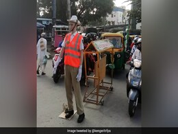Bangalore Deploys Mannequins Dressed As Traffic Police To Deter Offenders Bangalore Deploys Mannequins Dressed As Traffic Police To Deter Offenders