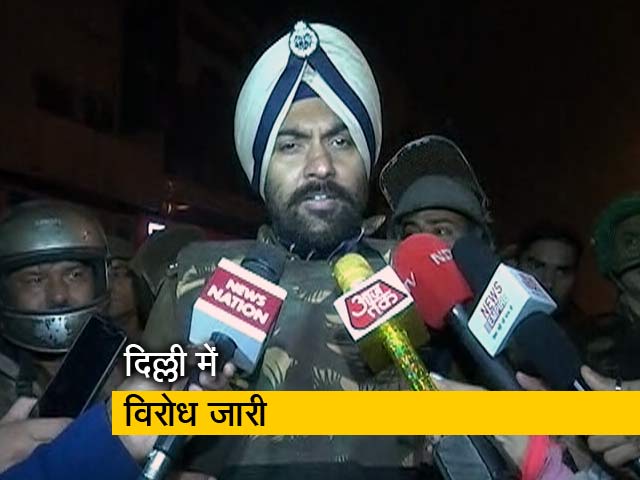 दरियागंज में प्रदर्शनकारियों को हिरासत में लिया गया- दिल्ली पुलिस