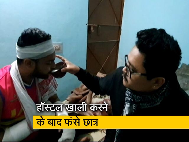 छात्रों की मदद के लिए आगे आए आम लोग