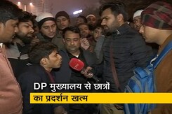 जामिया हिंसा के बाद हिरासत में लिए गए सभी छात्रों को पुलिस ने छोड़ा जामिया हिंसा के बाद हिरासत में लिए गए सभी छात्रों को पुलिस ने छोड़ा