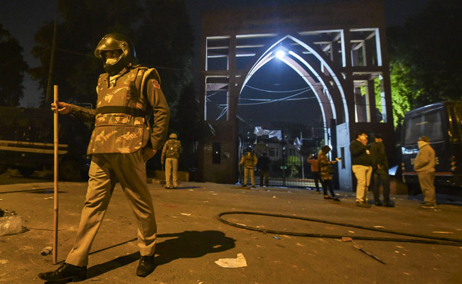 Southeast Delhi Schools To Be Closed Today After Clashes Near Jamia