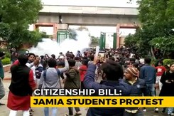 Jamia Students Clash With Delhi Police In Citizenship Act Protest Jamia Students Clash With Delhi Police In Citizenship Act Protest