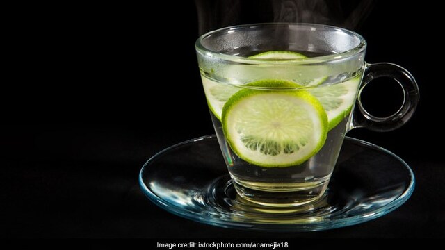 Weight loss: Lemon water must be avoided if you have stomach or mouth ulcers