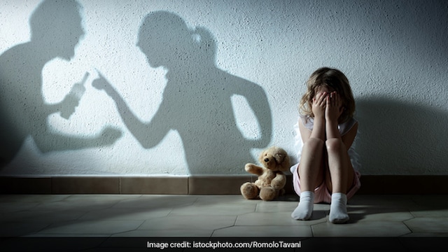 Parents should take less stress in front of kids for their and kids' better health