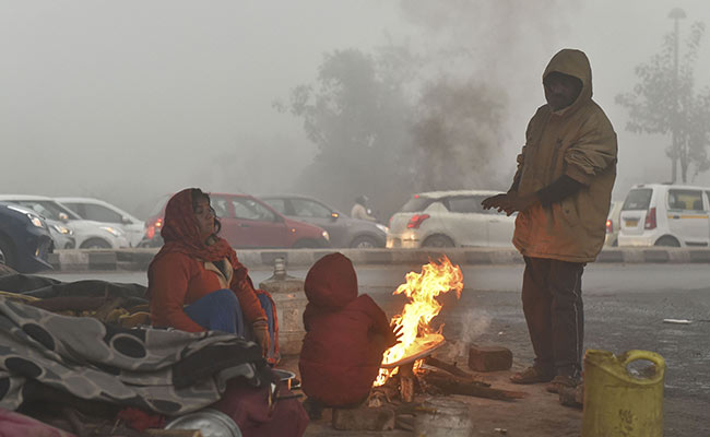 Delhi Weather: पिछले 119 वर्षों में सोमवार रहा दिसंबर में दिल्ली का सबसे ठंडा दिन