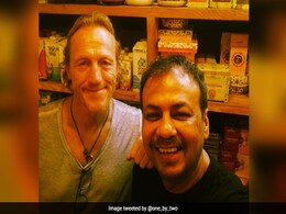 Viral Pic: Actor Jerome Flynn, <I>Game Of Thrones</i>' Ser Bronn, Spotted At Mumbai Cafe Viral Pic: Actor Jerome Flynn, <I>Game Of Thrones</i>' Ser Bronn, Spotted At Mumbai Cafe