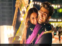 Rumoured Couple Pulkit Samrat And Kriti Kharbanda, Twinning In Black, Strike A Pose At Friend's Wedding Rumoured Couple Pulkit Samrat And Kriti Kharbanda, Twinning In Black, Strike A Pose At Friend's Wedding