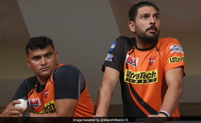 IPL Auction 2020: KKR ने 20 लाख में खरीदा 48 साल का खिलाड़ी, बोले- 'मैं 20 साल का जवान हूं...'