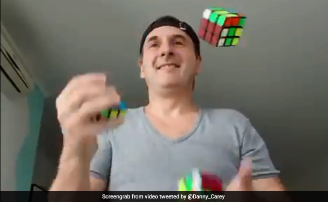 Man Solves 3 Rubik's Cubes While Juggling Them. 7 Million Views For Video