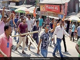 बॉलीवुड एक्ट्रेस ने सरकार पर साधा निशाना, बोलीं- नागरिकों की बात सुनने के बजाए दंगे की स्थिति पैदा करने... बॉलीवुड एक्ट्रेस ने सरकार पर साधा निशाना, बोलीं- नागरिकों की बात सुनने के बजाए दंगे की स्थिति पैदा करने...