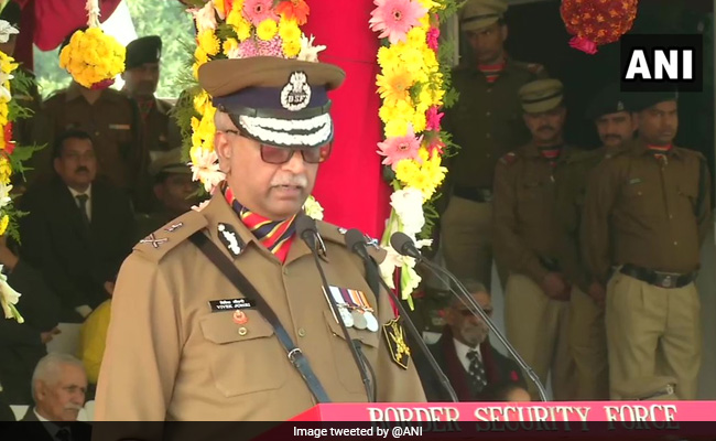 पाकिस्तान और बांग्लादेश बॉर्डर पर सुरक्षा के लिए नई तकनीक का विस्तार कर रही है BSF :  महानिदेशक वी. के. जौहरी